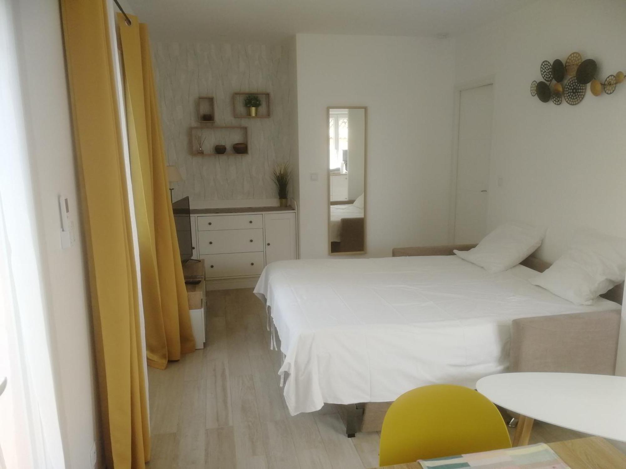 Le Beau Site By Beds83 Apartment Frejus Luaran gambar